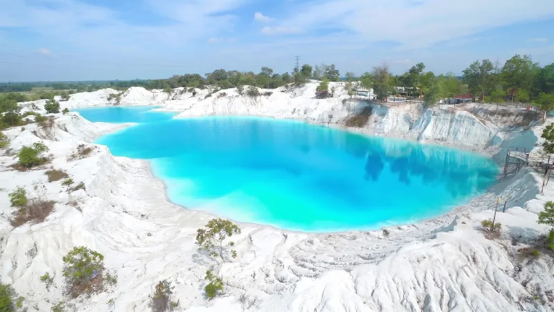 Kaolin Lake