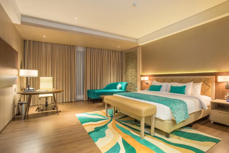 Premier Room